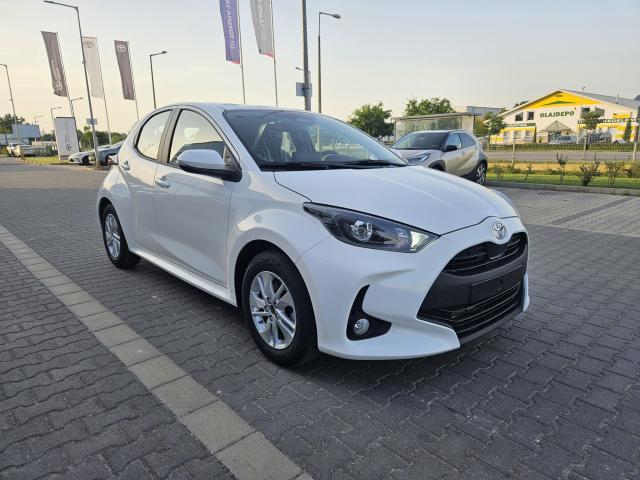 TOYOTA YARIS 1.5 Hybrid Comfort e-CVT Készletről elérhető