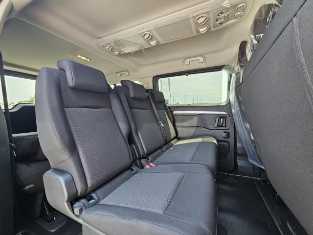 TOYOTA PROACE 2.0 D-4D Business Comfort – L2H1 (9 személyes ) Rendelhető