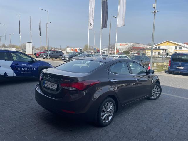 HYUNDAI ELANTRA 1.6i Comfort