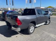 TOYOTA HI LUX Hilux 2.4 D-4D 4×4 Double Active