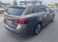 TOYOTA AVENSIS Touring Sports 2.0 D-4D Executive