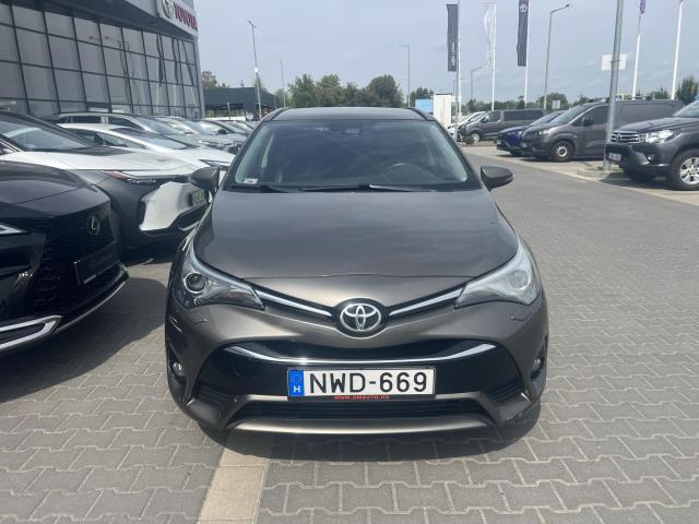 TOYOTA AVENSIS Touring Sports 2.0 D-4D Executive