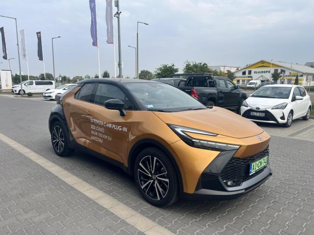 TOYOTA C-HR 2.0 PHEV Executive Tech Premier Edition e-CVT Bemutató autó! Akciós ár!!