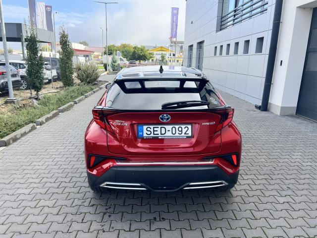 TOYOTA C-HR 2.0 Hybrid Selection e-CVT