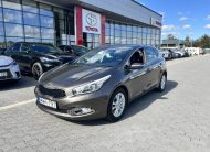 KIA CEE’D 1.4 CVVT FIFA Prémium Magyarországi kevés KM-es Hölgy tulajdonostól! Friss műszakival!Téligumival!