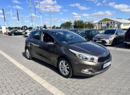 KIA CEE’D 1.4 CVVT FIFA Prémium Magyarországi kevés KM-es Hölgy tulajdonostól! Friss műszakival!Téligumival!