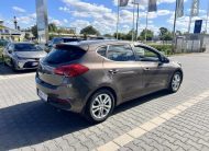 KIA CEE’D 1.4 CVVT FIFA Prémium Magyarországi kevés KM-es Hölgy tulajdonostól! Friss műszakival!Téligumival!