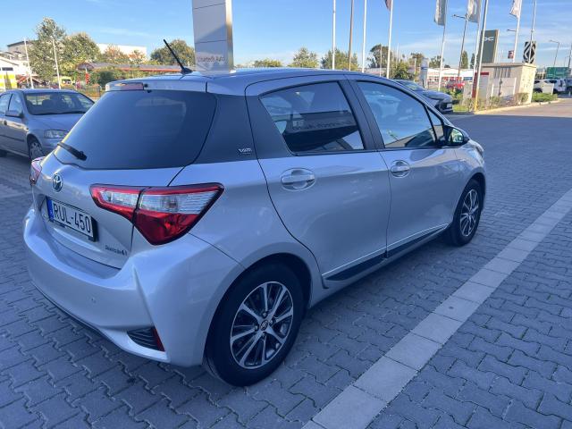 TOYOTA YARIS 1.5 VVT-i Hybrid Trend Y20 e-CVT Újszerű állapot!! 42000KM!!!