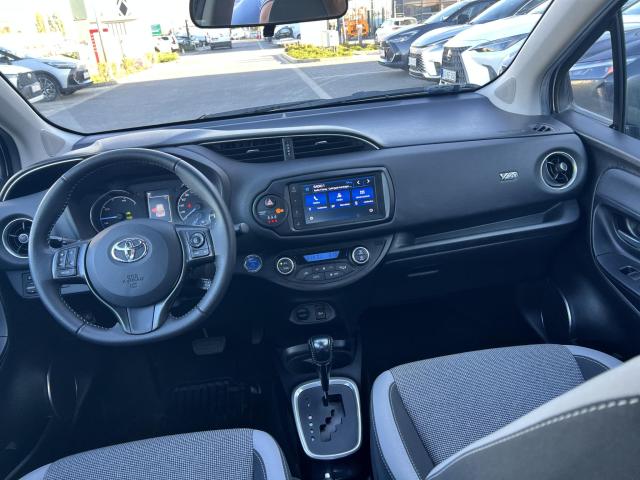 TOYOTA YARIS 1.5 VVT-i Hybrid Trend Y20 e-CVT Újszerű állapot!! 42000KM!!!