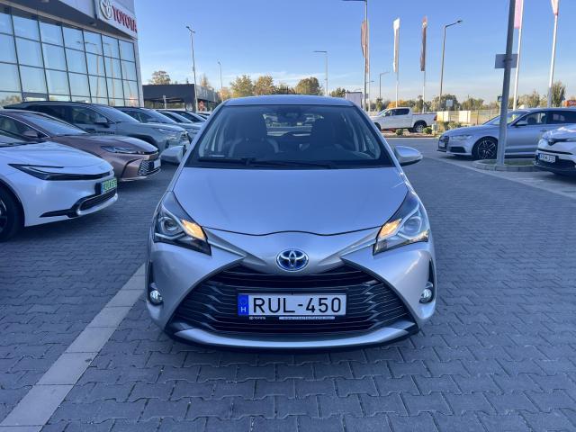 TOYOTA YARIS 1.5 VVT-i Hybrid Trend Y20 e-CVT Újszerű állapot!! 42000KM!!!