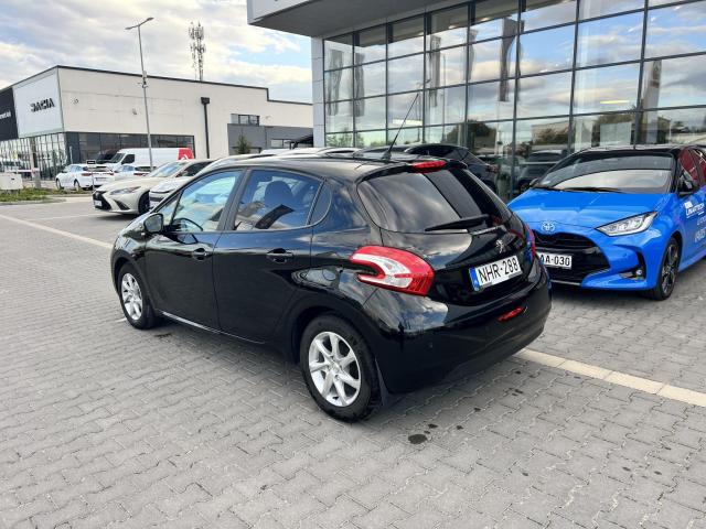 PEUGEOT 208 1.2 PureTech Style 28000KM!! Végig vezetett szervízkönyv!