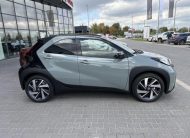 TOYOTA AYGO X 1.0 VVT-i Executive Smart CVT