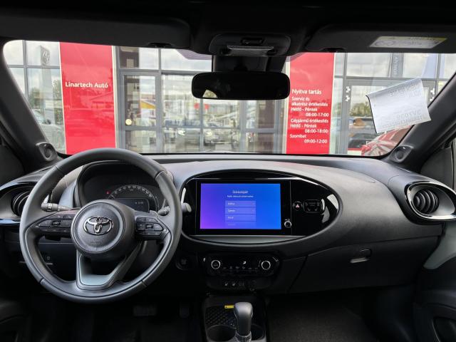 TOYOTA AYGO X 1.0 VVT-i Executive Smart CVT