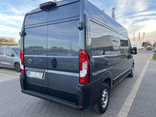 TOYOTA PROACE MAX Rendelhető