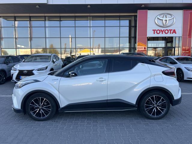 TOYOTA C-HR 1.8 Hybrid Selection e-CVT Végig szervizkönyves autó