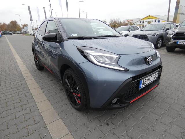 TOYOTA AYGO X 1.0 VVT-i Undercover