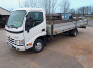 TOYOTA DYNA 3.0 D-4D 150 L4 Terra Márka szervízben szervizelt.rissen szerviz. vezérlés cserélve!