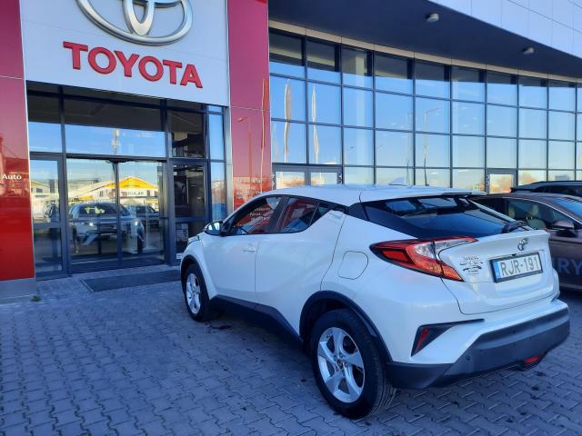 TOYOTA C-HR 1.2T Active (ülésfűtéssel) 25000KM!!!! 4Hengeres motorral!!