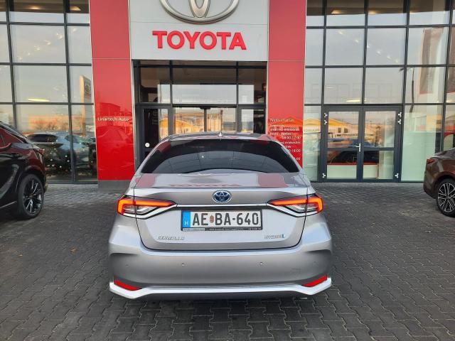 TOYOTA COROLLA Touring Sports 1.8 Hybrid Comfort Style Tech e-CVT