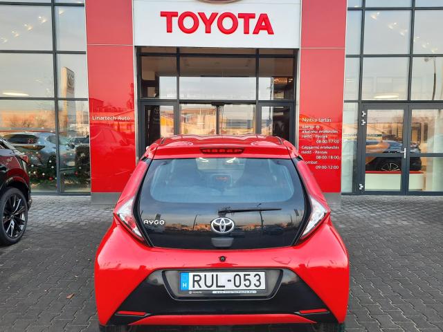 TOYOTA AYGO 1.0 x-play + style + connectivity