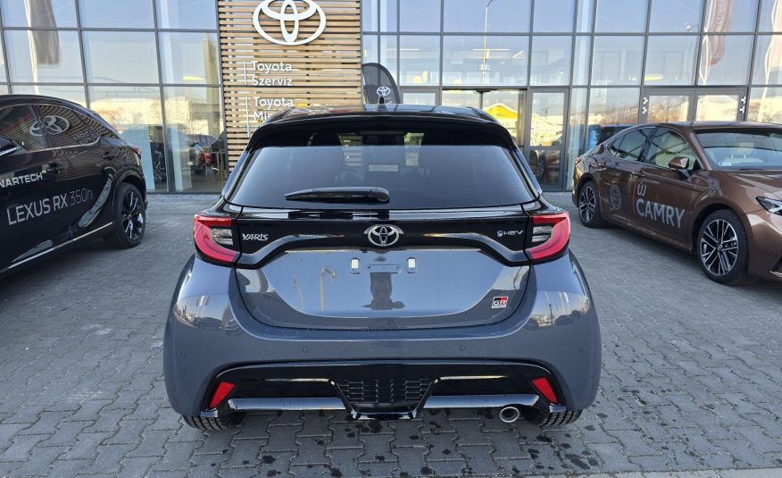 TOYOTA YARIS 1.5 Hybrid GR Sport VIP e-CVT