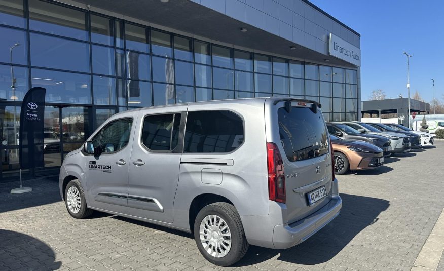 TOYOTA PROACE City Verso 1.2T Combi L2H1 [7 személy] 7 SZEMÉLYES. bemutató autó