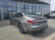 TOYOTA CAMRY 2.5 Hybrid Executive e-CVT Készletről elérhető. a feltüntett ár céges vásárlás esetén érvényes