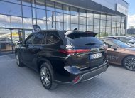 TOYOTA HIGHLANDER 2.5 Hybrid Prestige Tech CVT 2022 év végi gyártás. hibátlan állapotban