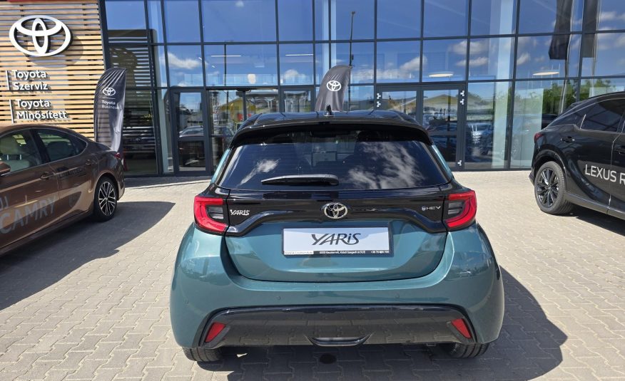 TOYOTA YARIS 1.5 Hybrid Executive VIP e-CVT JBL Hangrendszer / Rendelhető
