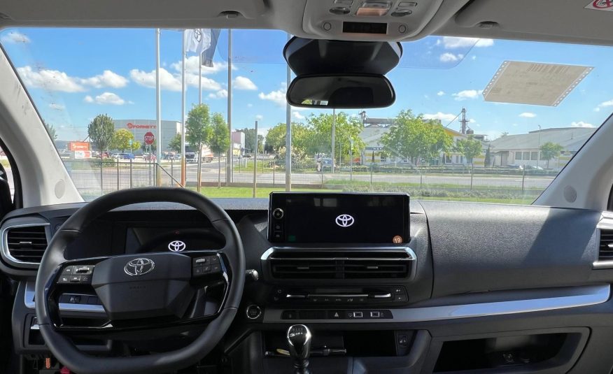 TOYOTA PROACE 2.0 D-4D Business Comfort – L2H1 (9 személyes ) Rendelhető