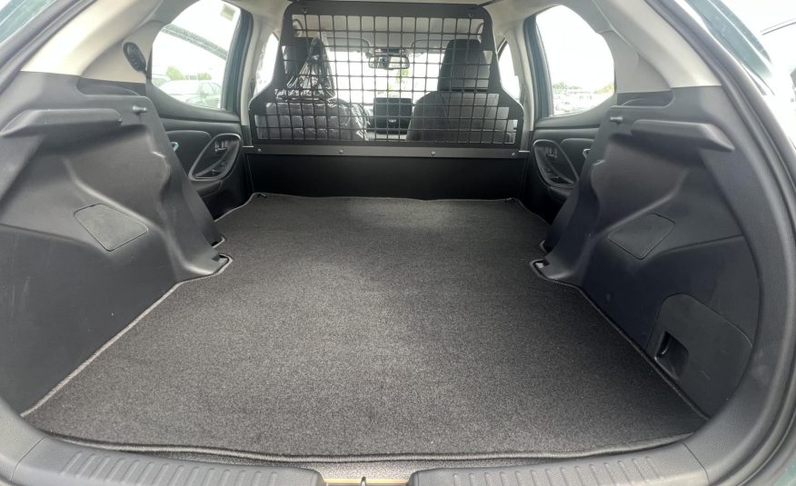 TOYOTA YARIS Van 1.5 Hybrid Active e-CVT Rendelhető